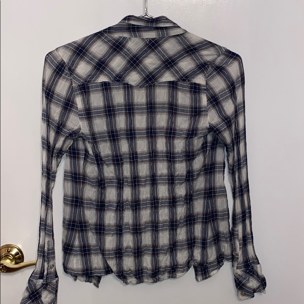 Delila’s button down - Picture 2 of 2